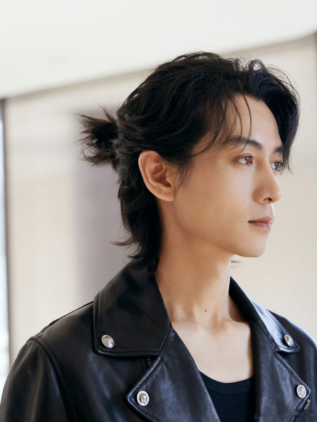 陈晓 我颜值出圈了吗 哥你是认真的吗？被问颜值出圈还一脸疑惑，说自己有自知之明，