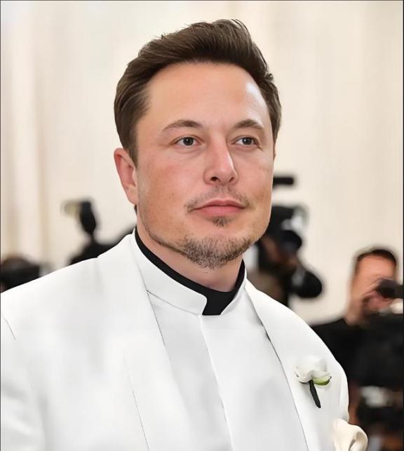 马斯克无情揭开美国的遮羞布！他说：“不要触碰中国的底线，中国仅用40年，就从全球