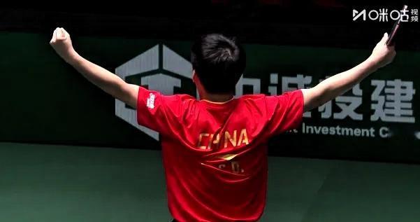 张继科的预言太神了，
林诗栋2-1逆转张本智和，
这波正手爆发直接封神！
 
之