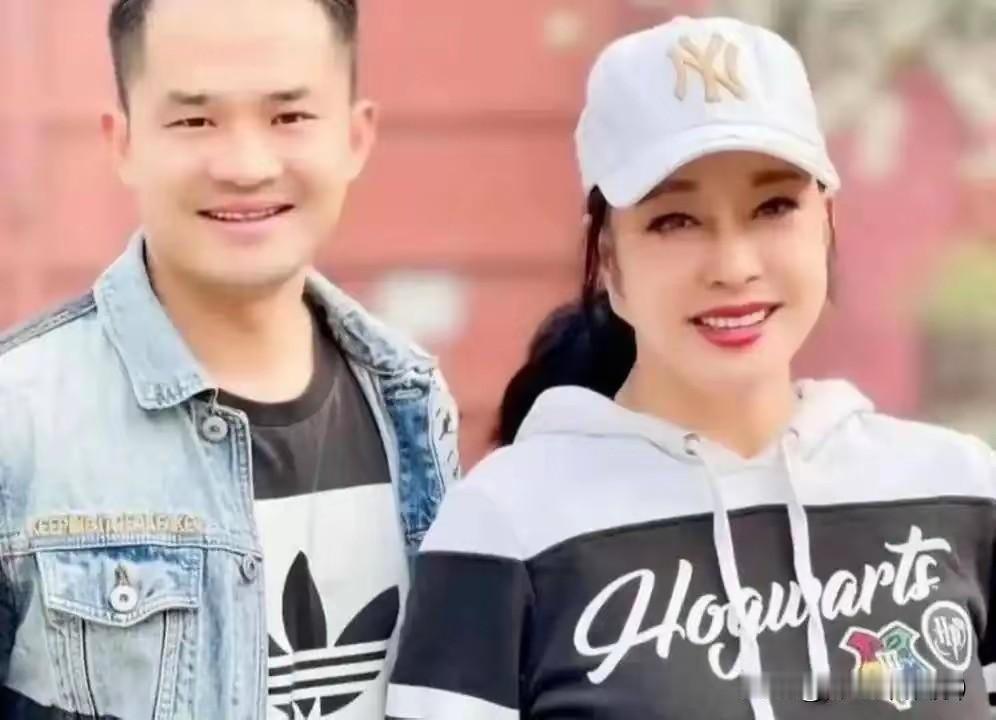 看完刘晓庆与古柯的这场官司，真的让人感慨万千，其实整件事本可以体面落幕，最终闹到