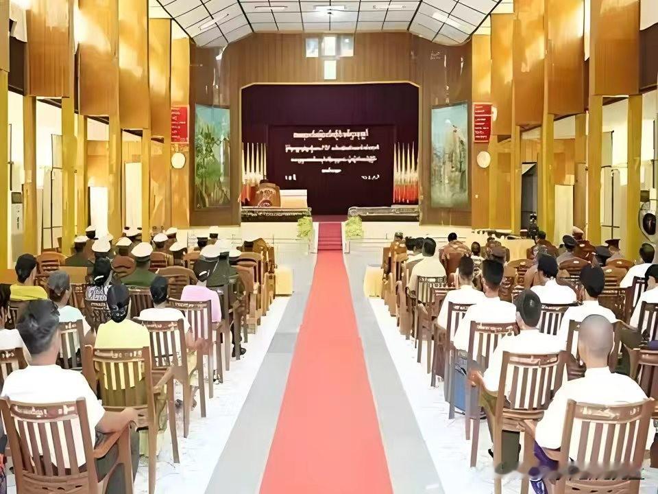 今天传来缅甸实皆省多地举行了人民防卫军投诚人员移交亲属仪式的最新消息。据缅甸媒体