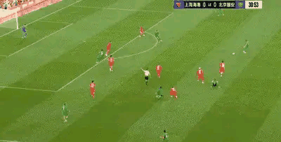 超级杯北京国安1比0暂时领先上海海港，“塞鸟”倒地助攻达万远射世界波破门，颜骏凌