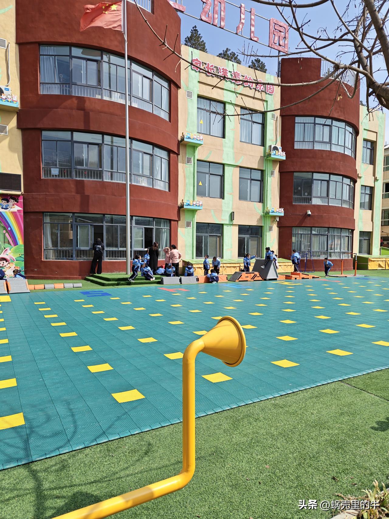 千万别把孩子宝贵的时间，
浪费在长大后没用的事情上！！！
在孩子还小的时候，
尽