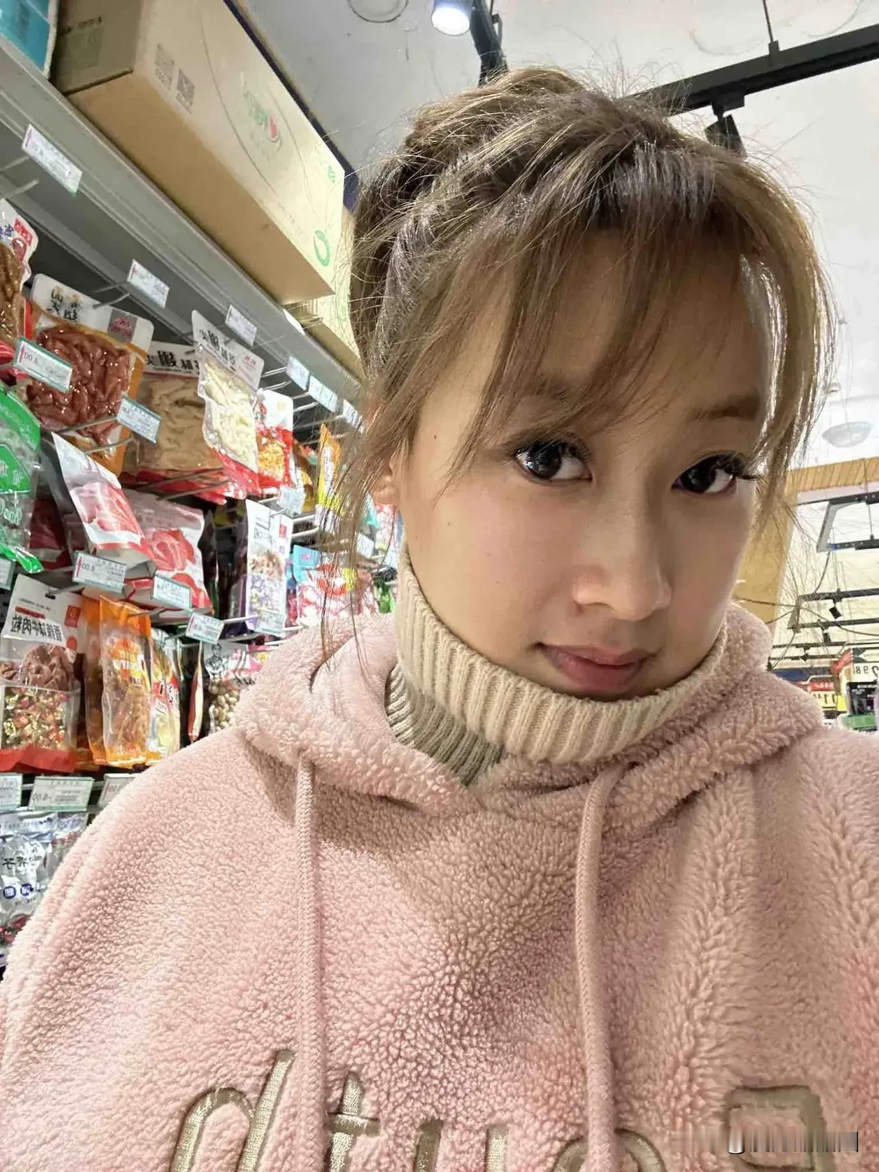 #大龄剩女是不是都很在意颜值?#是不是大龄剩女都会在意颜值啊，谁不想漂亮呢？