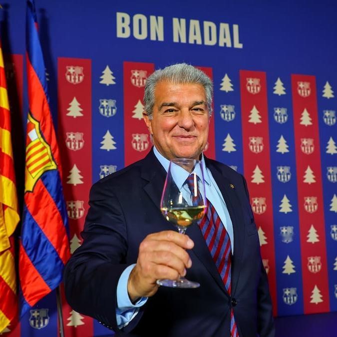 在巴塞罗那俱乐部圣诞晚宴的致辞中，主席拉波尔塔对弗洛伦蒂诺及皇家马德里发表了严厉