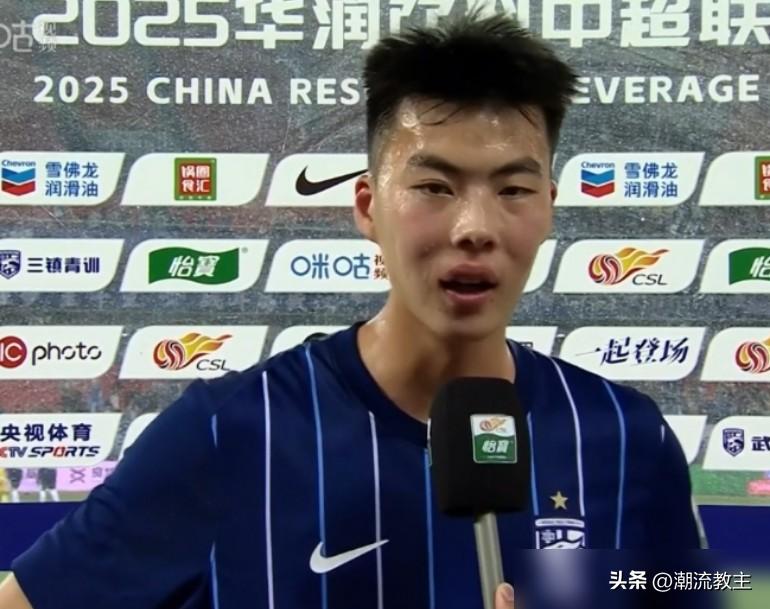 你敢在领先时提前半小时换下主力吗？国安主帅蒙哥马利敢。
2-0领先武汉三镇，比