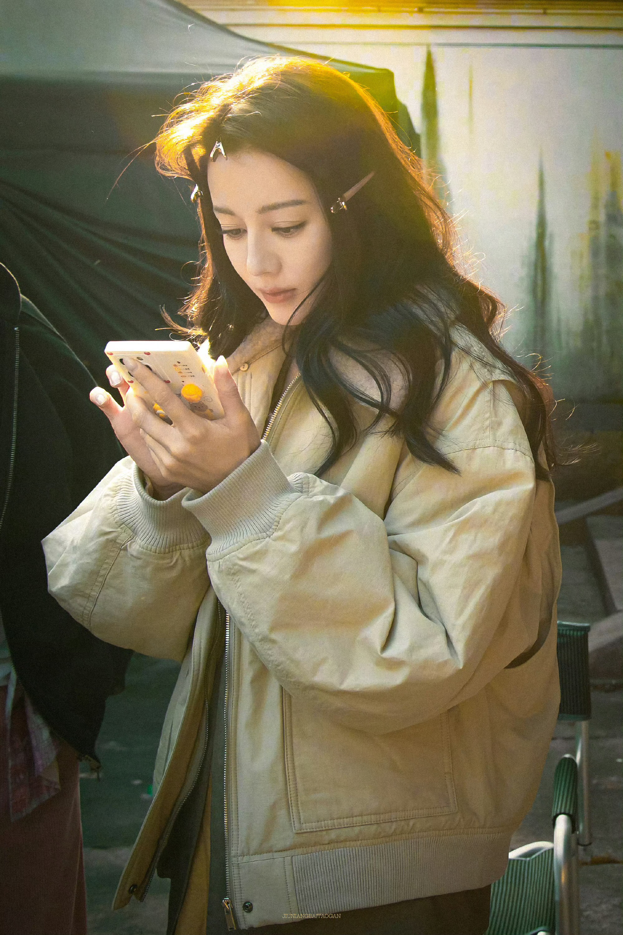 迪丽热巴路虎卫士全驭代言人迪丽热巴 dlrb 热巴开卫士 dlrb 迪丽热巴卫蓝