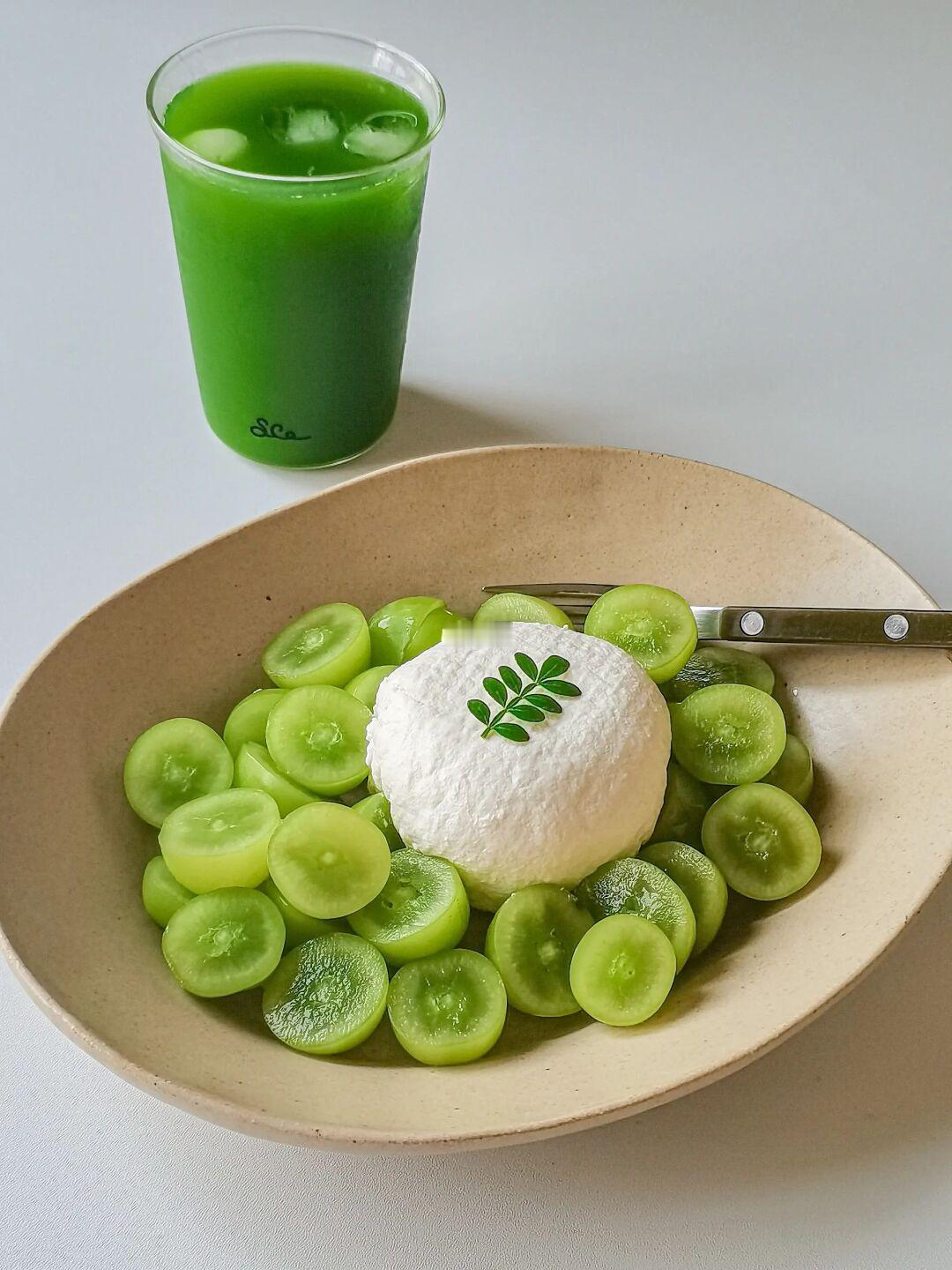绿色好心情💚青提酸奶碗‼️糊嘴的快乐