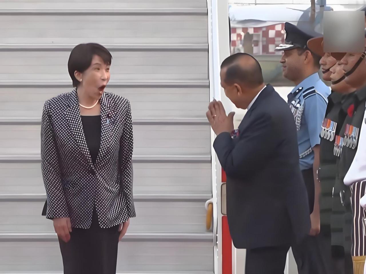 高市满心欢喜赴印度，落地后的一幕，让她很失望。7月1日晚，高市早苗带着"战略升级