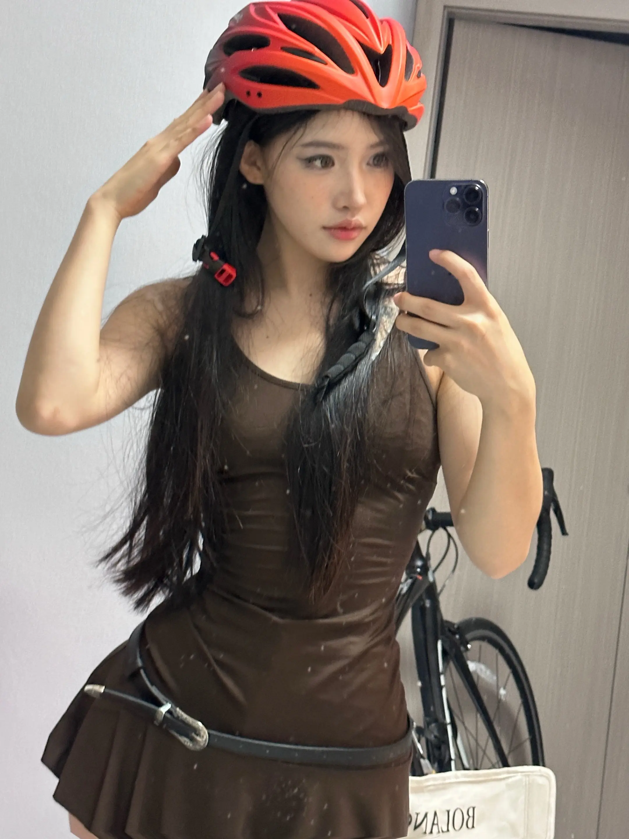 有没有懂车的朋友推荐一款200万以内，50元左右的卫衣，我骑自行车穿...