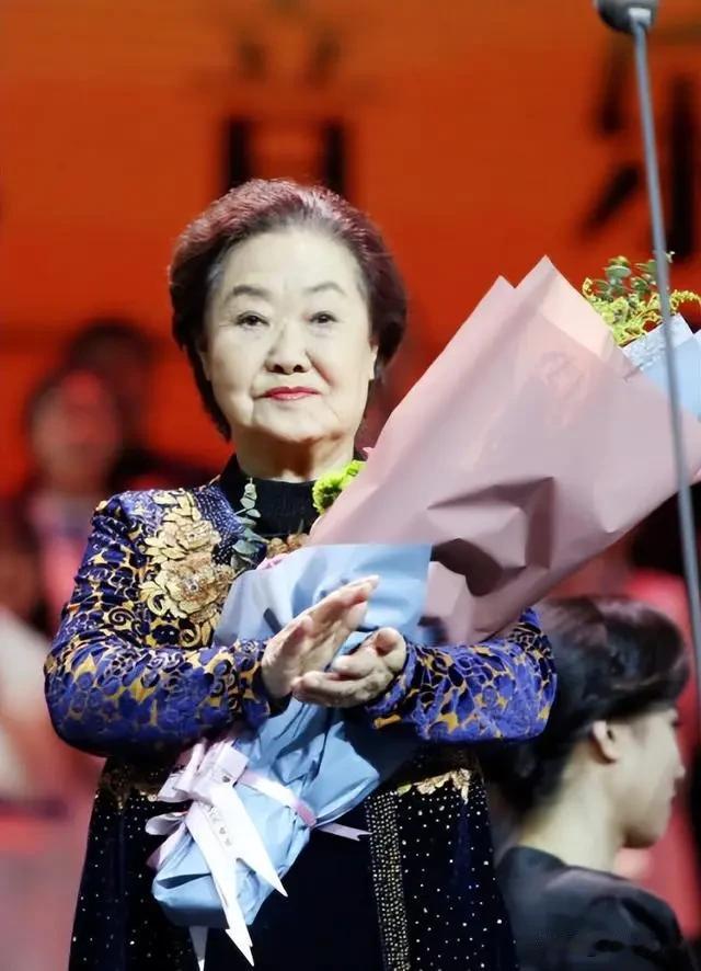 97岁“人民艺术家”郭兰英溘然长逝，为何她的歌声能跨越半个世纪依旧激荡人心？
2