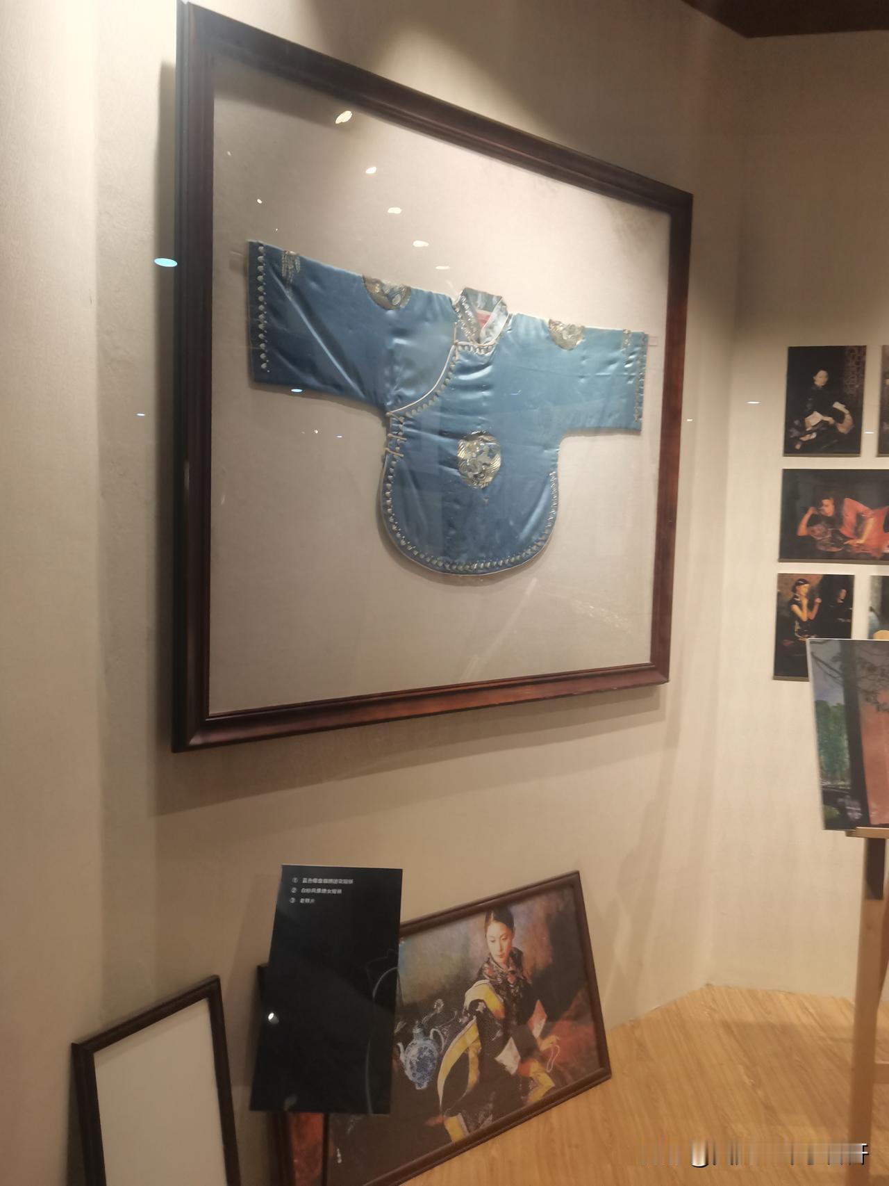 我今天也是累的想把自己像这件衣服挂起来[捂脸]

看到别人转的素老三一句话，说累