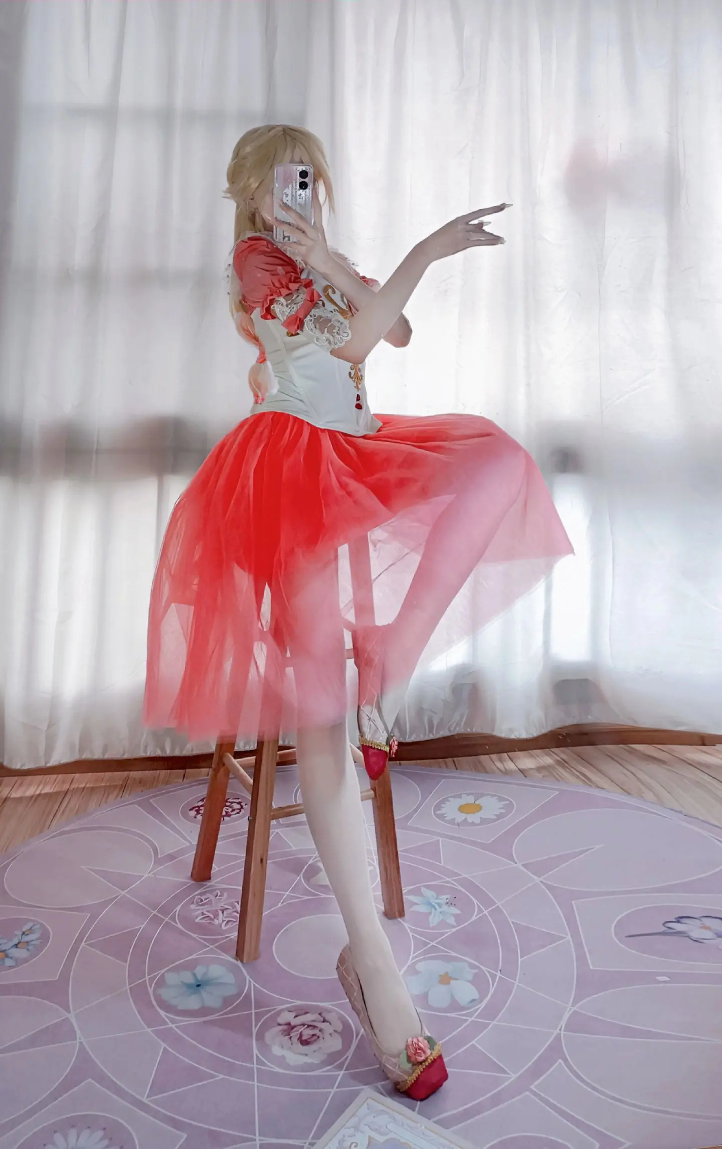 珍妮花，和我共舞一曲好吗。