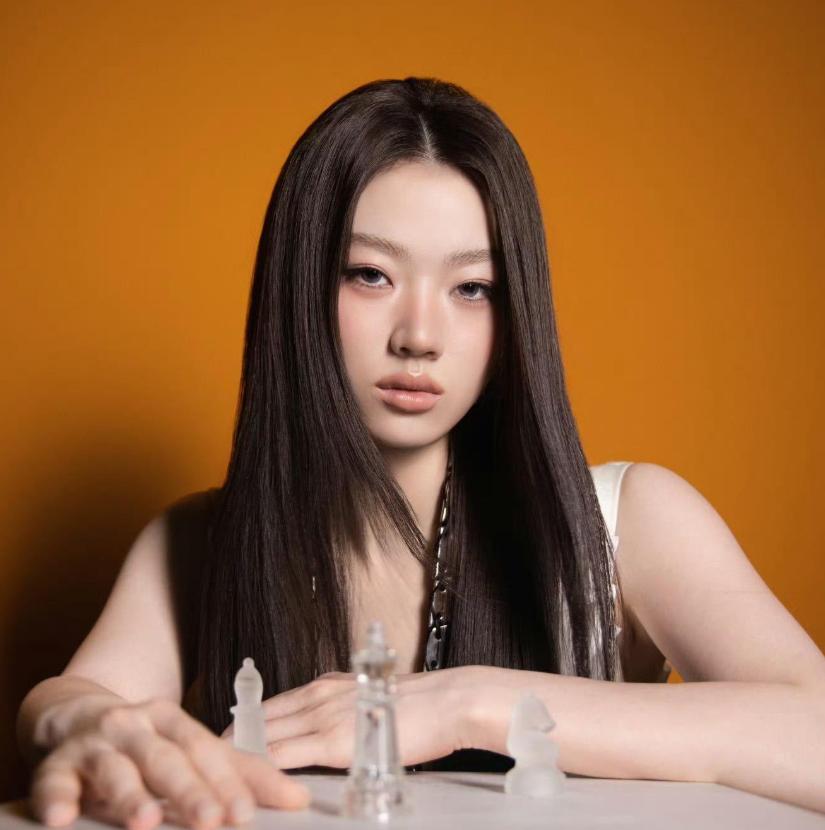 单依纯表演又出岔子，

今天单依纯在国乐无双的表现刚刷到不少好评

转头就被网友