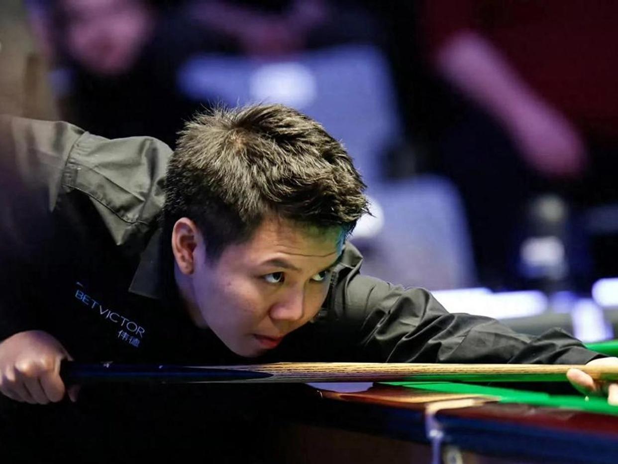 北京时间2月27日，斯诺克威尔士公开赛继续进行，中国选手周跃龙表现出色以4-1战