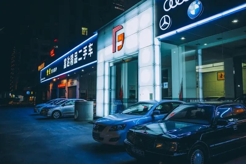 🔥太坑！男子拍二手车被调表，里程相差近20万公里。男子网购拍卖二手车，到手一查