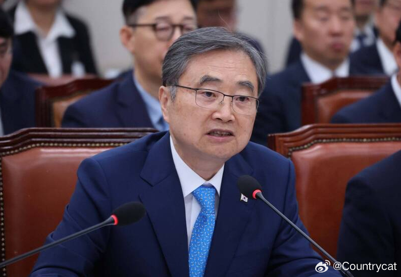 朝鲜战俘身份曝光危及家属 韩国召回驻乌克兰大使以示抗议海外新鲜事俄乌战争 韩国与