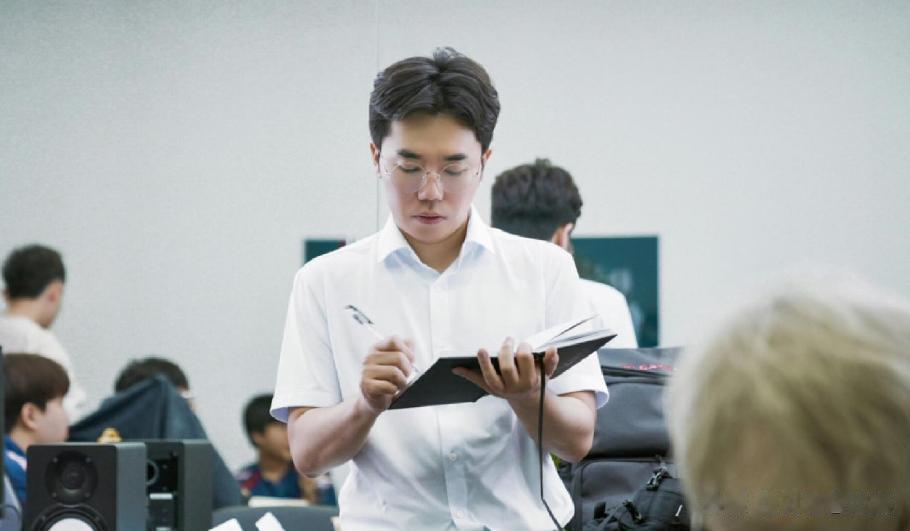 泪目！JDG红米教练曾拒绝韩国亚运会邀请，只为了JDG！

最近关于红米教练的一