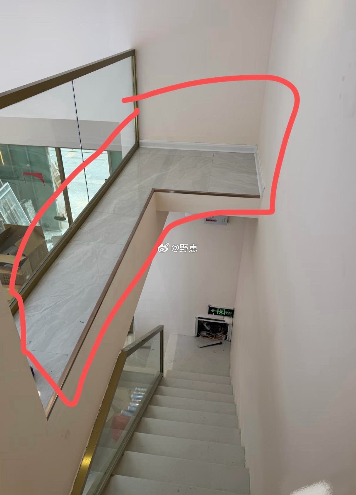 不懂就问，要怎么布置这个位置比较好看？