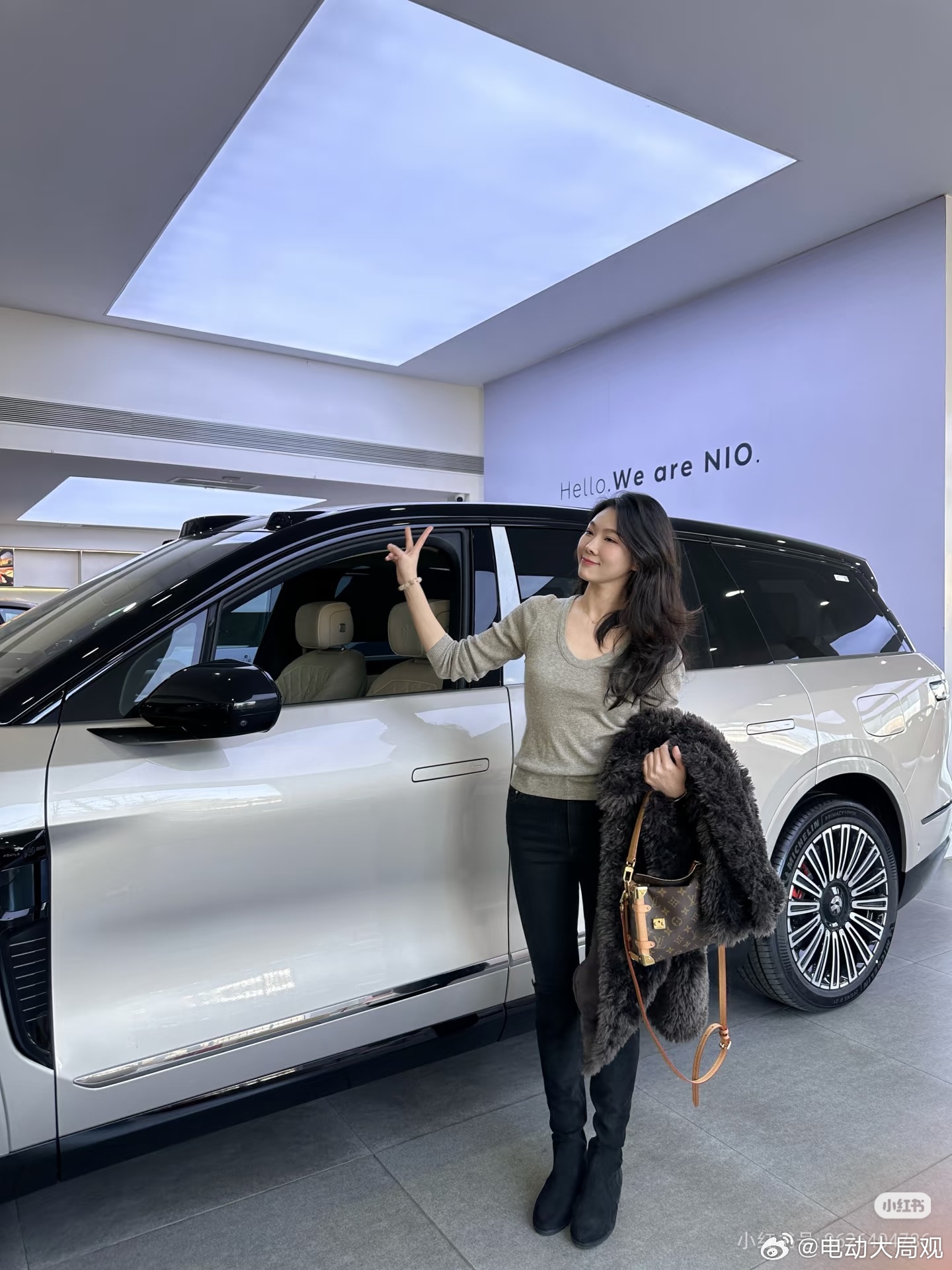 让我看看是谁的蔚来大金八交付了🤫抱一丝抱一丝 原来是我[害羞R]豪华版金外白内