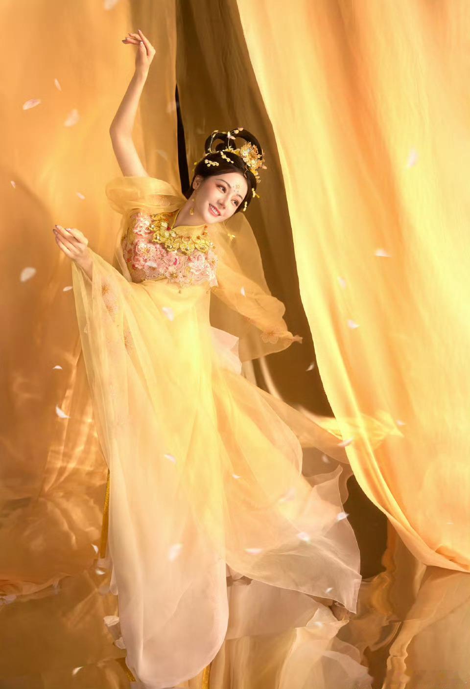 迪丽热巴 神女下凡真的有点太美了 ​​​