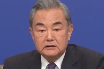 台湾不愿意"一国两制"，王毅外长曾对此回应，那就满足你们，从此以后台湾就只有一个
