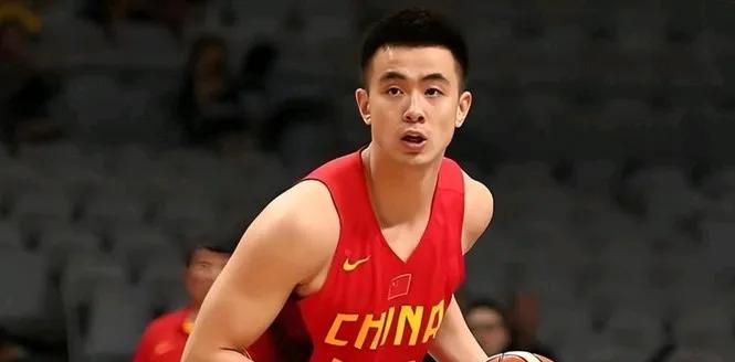 前女篮国手马增玉表示，中国男篮能够取胜，赵继伟有很大功劳。
在男篮世界杯预选赛的