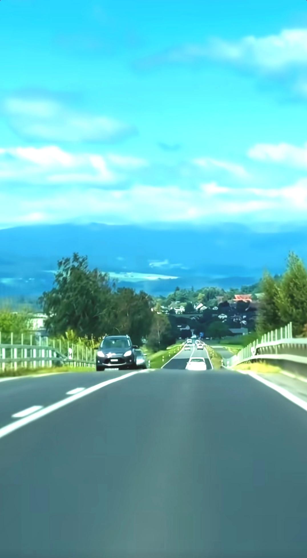 代步车换轮胎有什么标准吗？
代步车换轮胎是有标准的。首先看胎面花纹，技术标准是胎