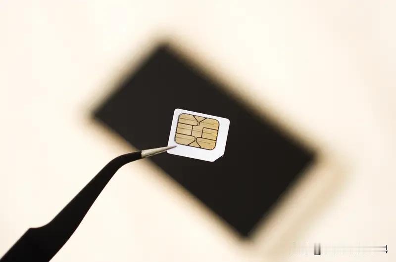 用SIM卡炼出191克黄金？当事人回应 “男子用SIM卡炼出191克黄金”这话题