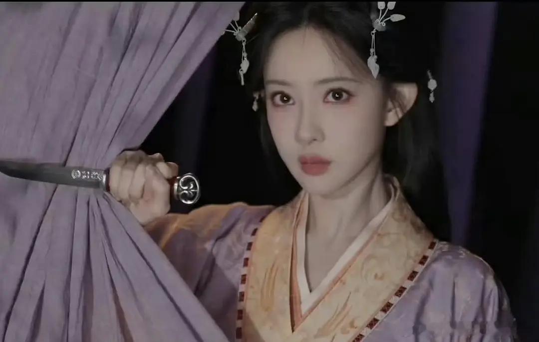 继鞠婧祎后又一个妆容半永久 