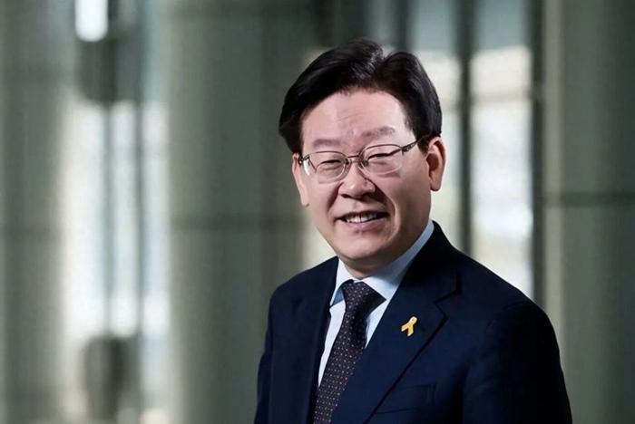 韩国铁了心搞核潜艇！
美军兜头一盆冷水：防北边花这钱干啥？
韩国嘿嘿一笑：我算的