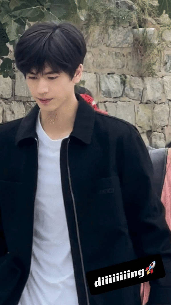 张凌赫清纯感好好啊 ​​​