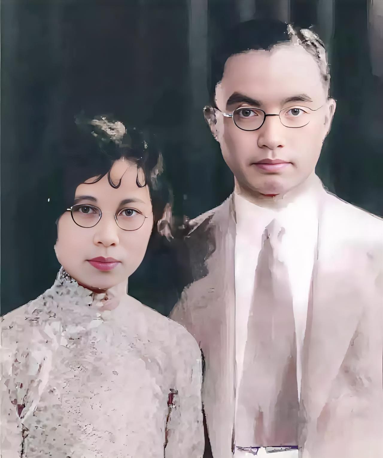 1929年，前妻去世不久，朱自清就对齐白石的徒弟陈竹隐一见钟情，陈竹隐不愿意给他