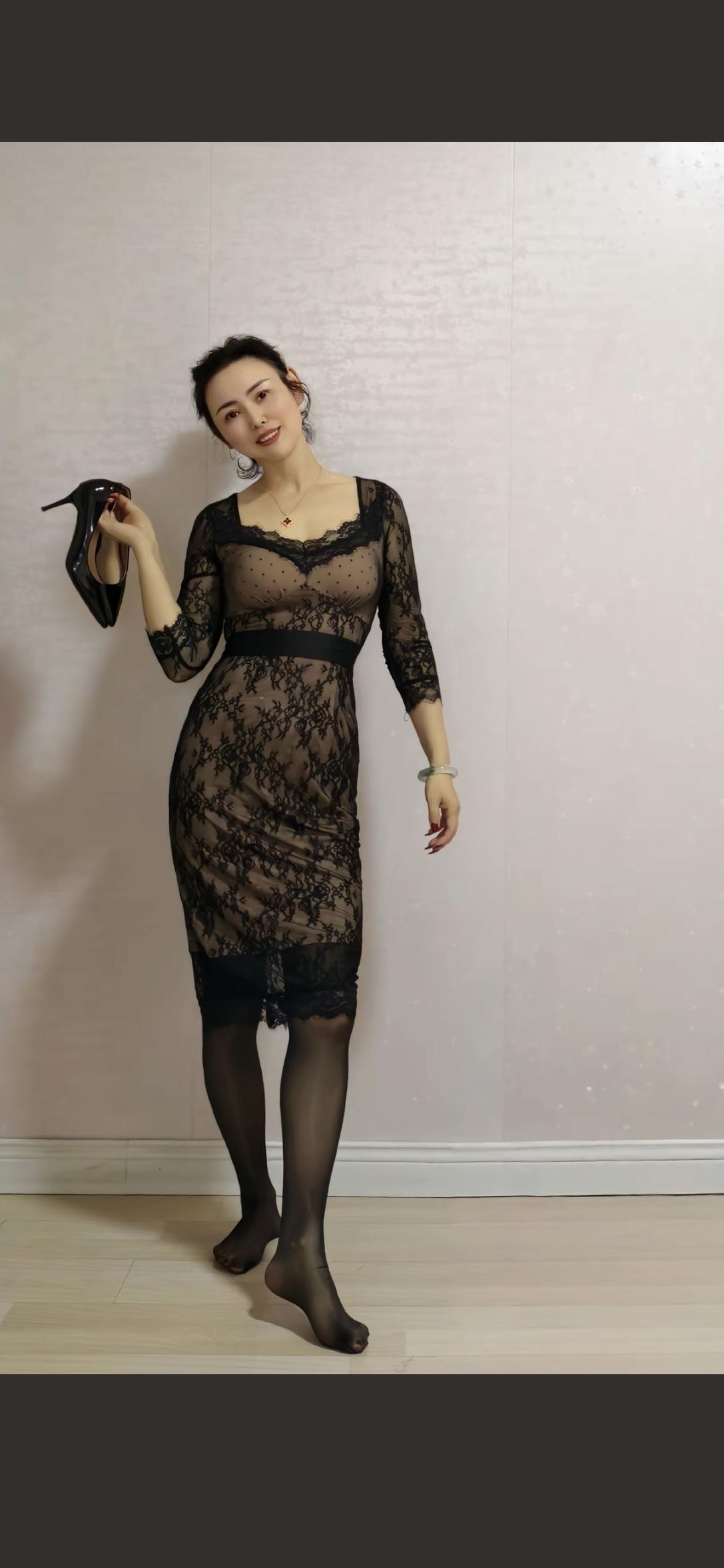 如何穿出魅力又柔情的连衣裙?