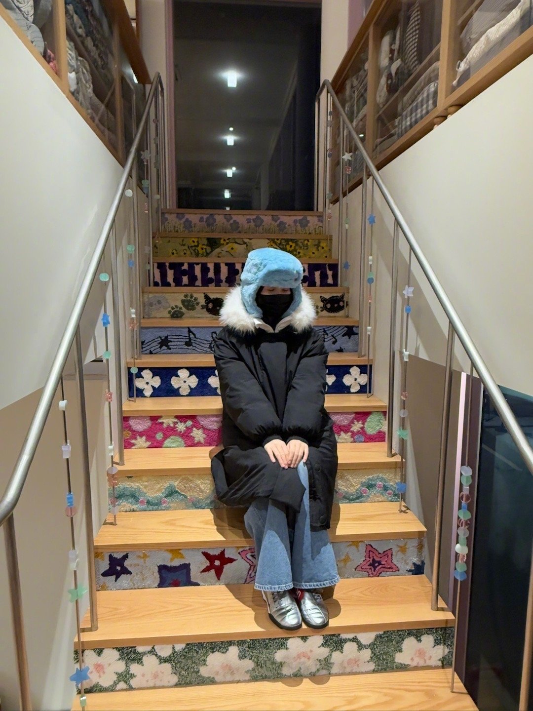 虞书欣🦋虞书欣小兰花 月色朦胧如皎珠，春风烟雨一样等你，水漫漫，思念疾.𝓣?