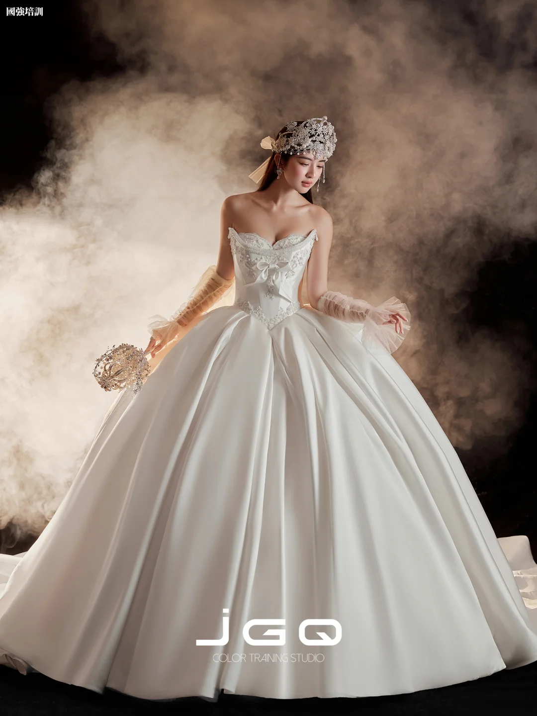 高定烟雾氛围婚纱系列