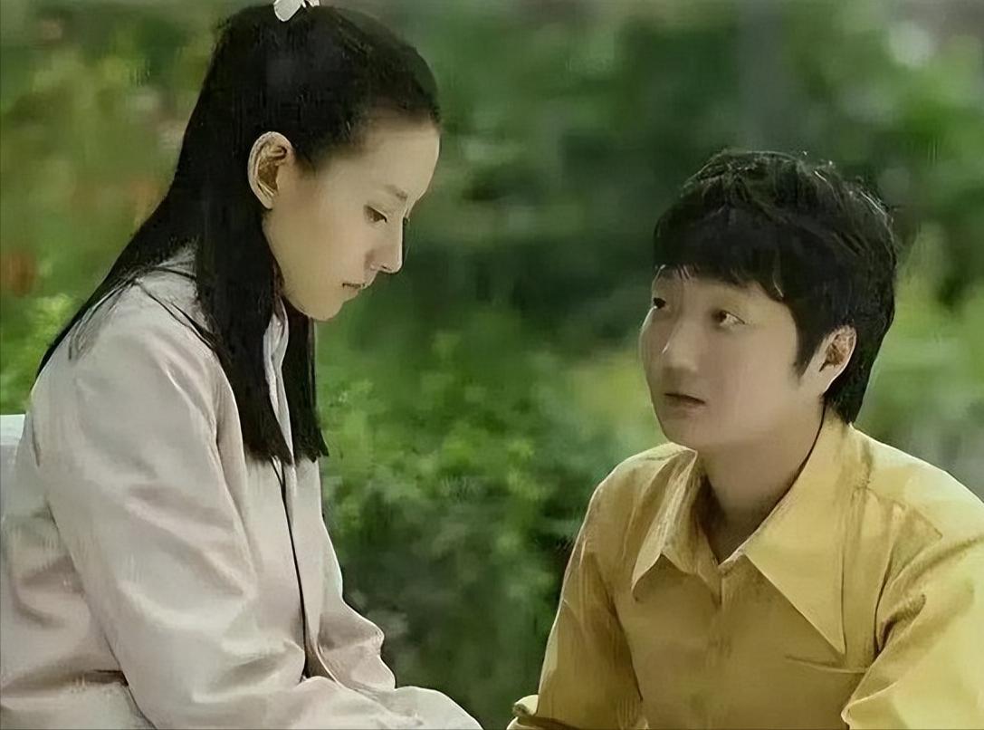 说实话，一直觉得年轻时的董洁比刘亦菲更适合演小龙女，然后让王大治演尹志平。
 