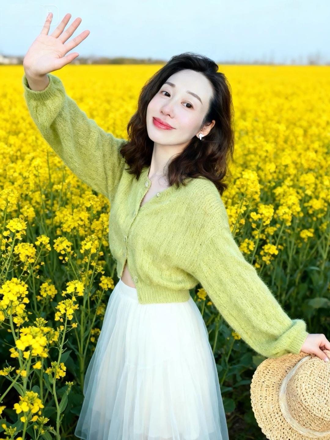 82年43岁
单身离异12年
今天被闺蜜硬拽着去相亲
 聊完心里瞬间通透
 
终