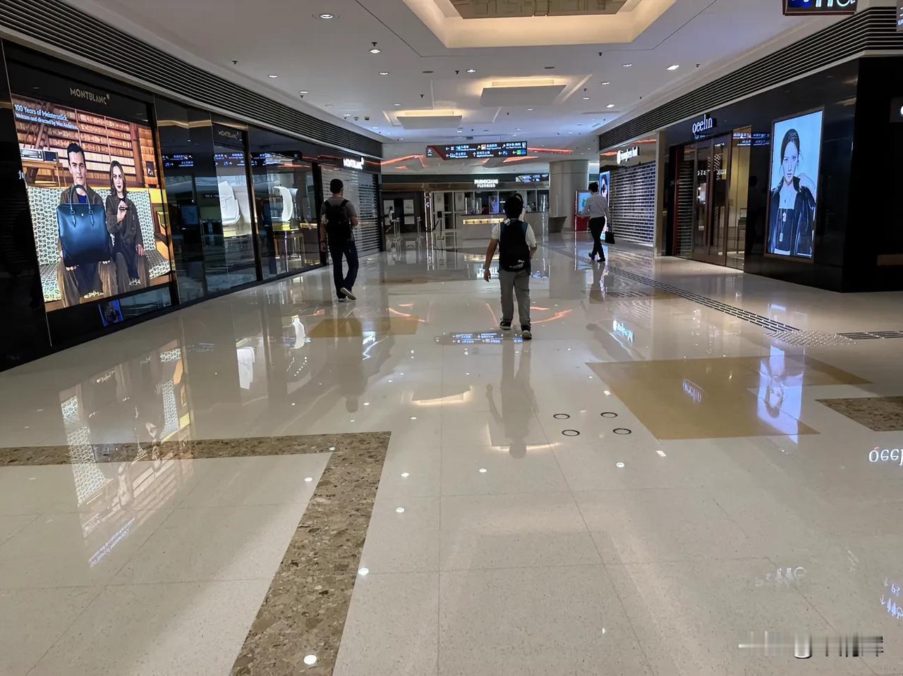 深圳赴香港将一年内不限次数希望尽快向全国推广，让普通老百姓都能够享受到这一政策带