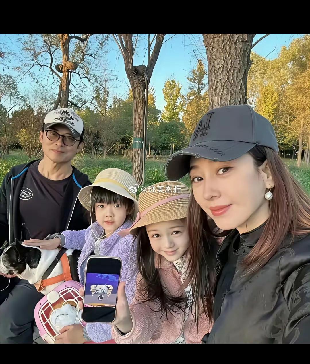 娱乐圈最美的星二代！
没有之一！