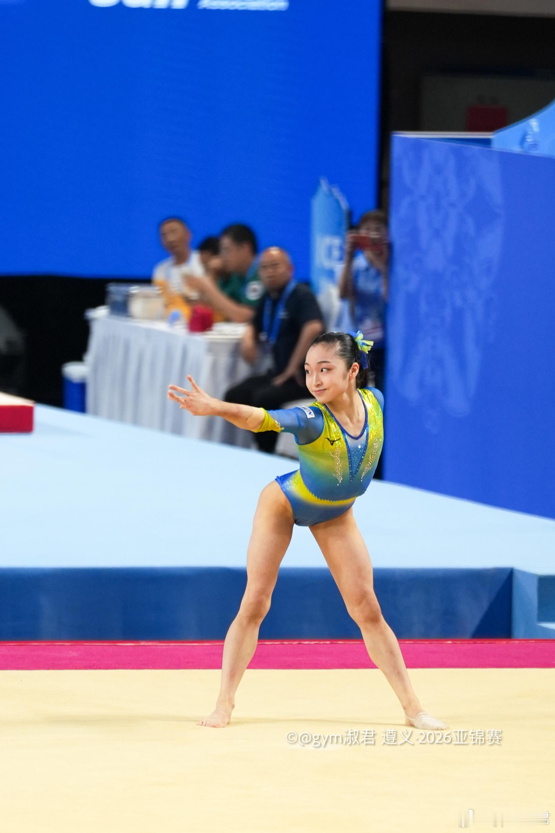 体操亚锦赛冈村真 连头发丝都在跳舞的真真妹！ 