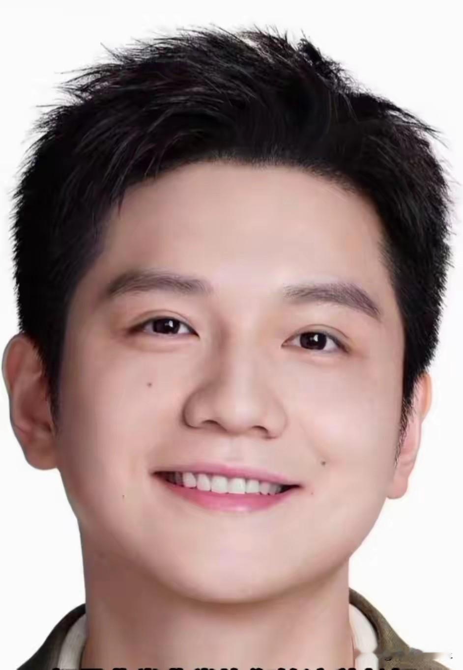 谁说人不可貌相
    樊振东就是让人看着舒服，看着心情明媚，他一脸正气，嘴角上