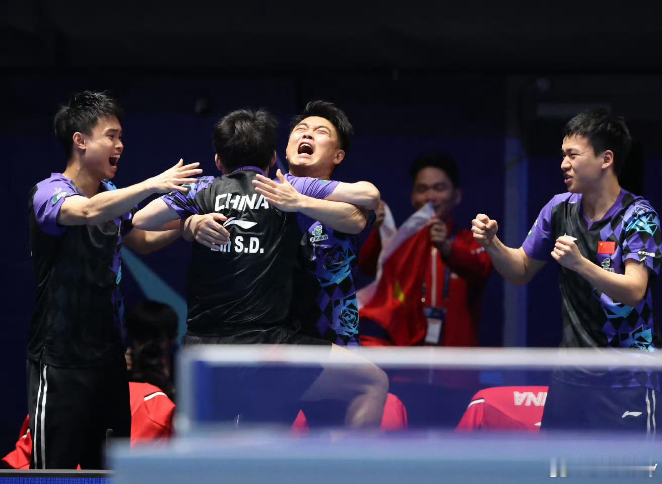 3-0横扫日本，实现世乒赛男团12连冠。中国男乒真是不负众望，太牛了。赛后，林诗