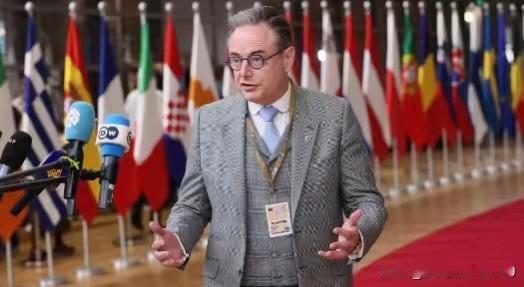 挪用俄罗斯1800亿，可能会被索赔3600亿——比利时首相警告，如果没收俄罗斯存