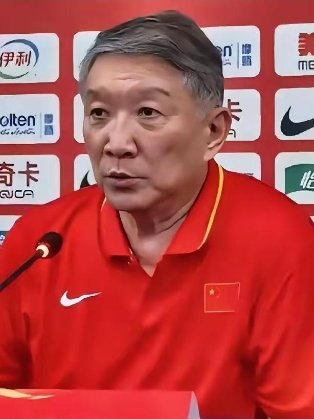 中国女篮十大功勋教练历史排名

1、李亚光，1991-1992年执教，人称“中国