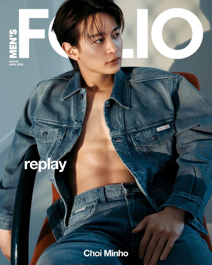 珉豪与《MEN’S FOLIO》杂志携手亮相，快来看看珉豪在4月刊中的精彩造型吧