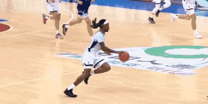 麦考尔的去留让朱芳雨犯了难！
麦考尔的攻击模式就是往里无脑冲，和青岛队的比赛中就