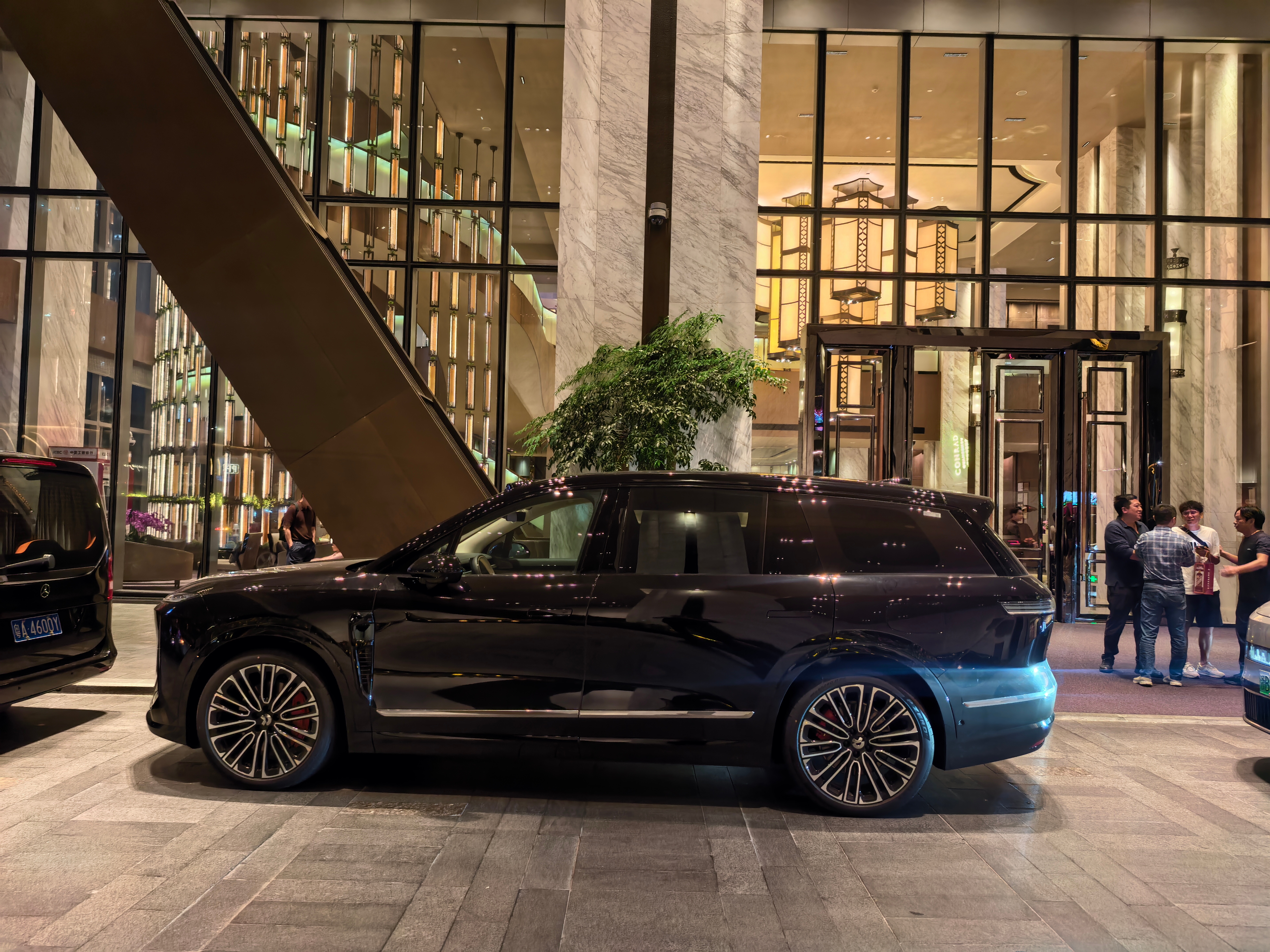 ES8 能见度实在是太高了是我太关注吗？还是确实卖的多感觉随处可见