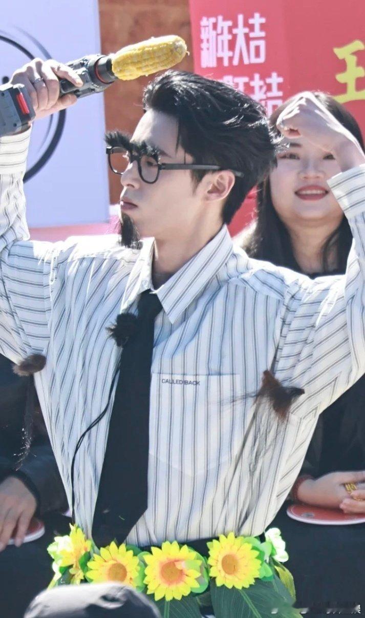 王鹤棣腋毛主理人 王鹤棣没忘腋下管理 封王鹤棣为腋毛主理人！ 