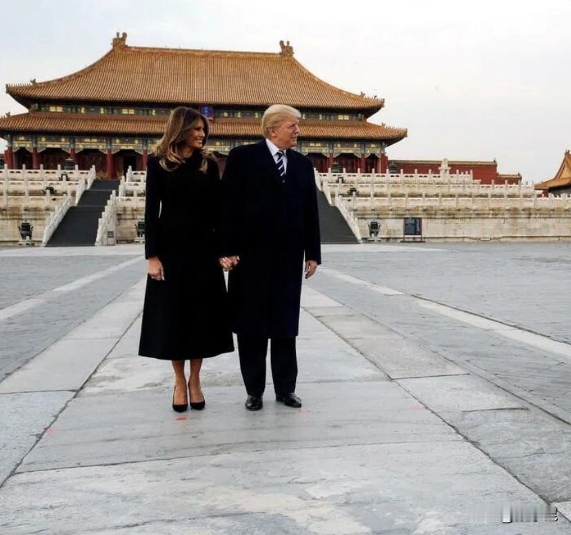 联合早报今天发文说：“时隔九年，美国总统特朗普将在星期三（5月13日）再度踏上中